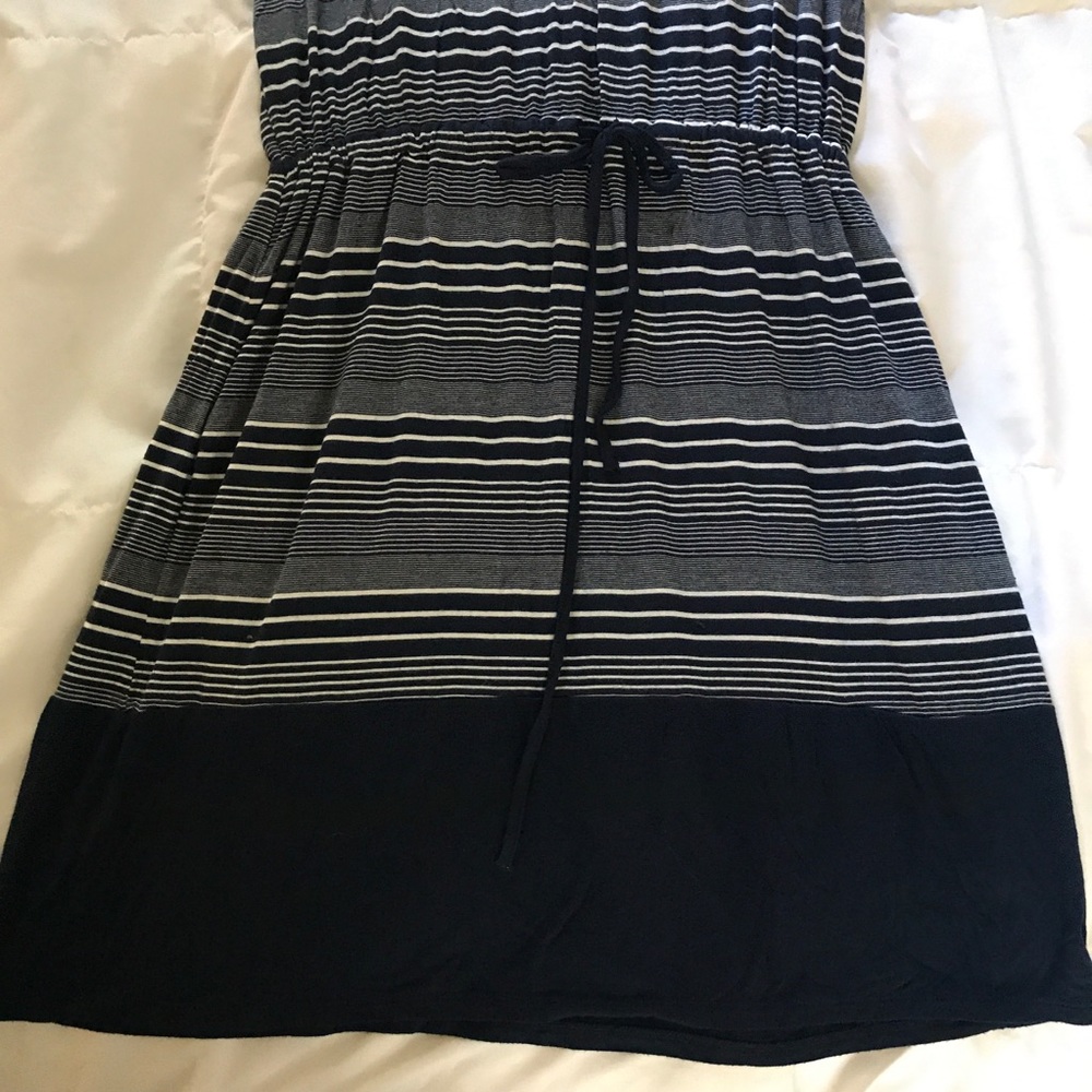 Navy Blue & White Dress - Picture 3 of 5